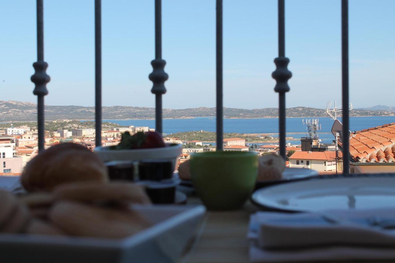 B&B U Punenti La Maddalena  Buitenkant foto