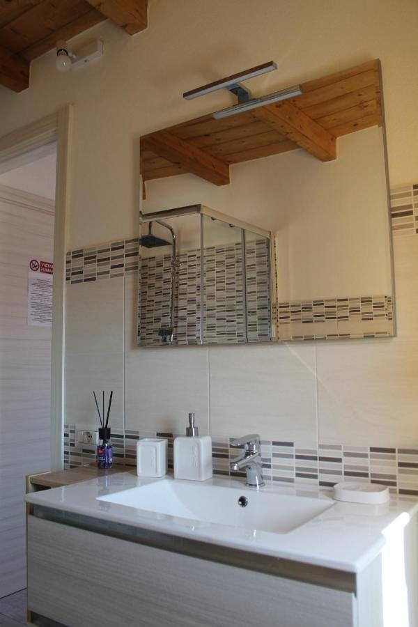 B&B U Punenti La Maddalena  Buitenkant foto