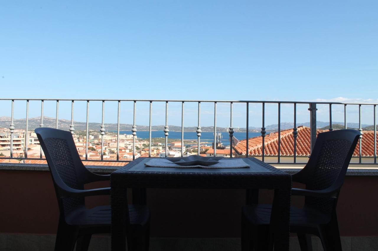 B&B U Punenti La Maddalena  Buitenkant foto