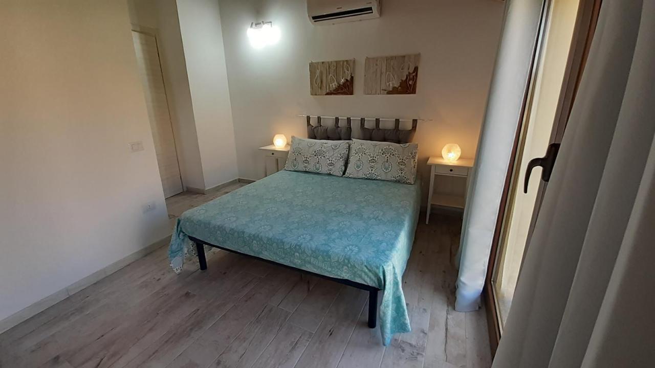 B&B U Punenti La Maddalena  Buitenkant foto